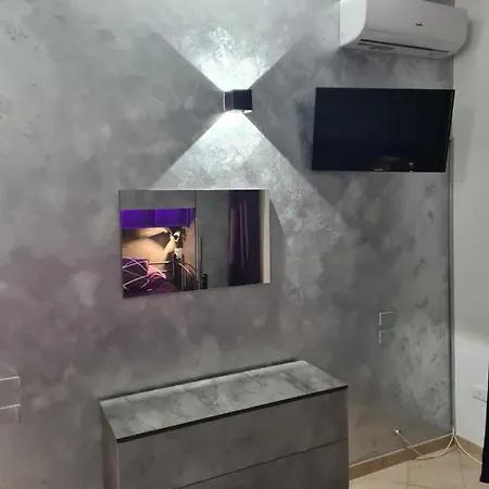 Apartment Silver *